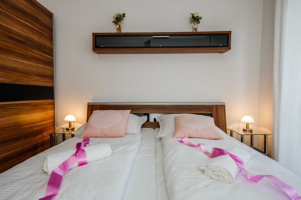 Apartman Lucija Каштела Экстерьер фото