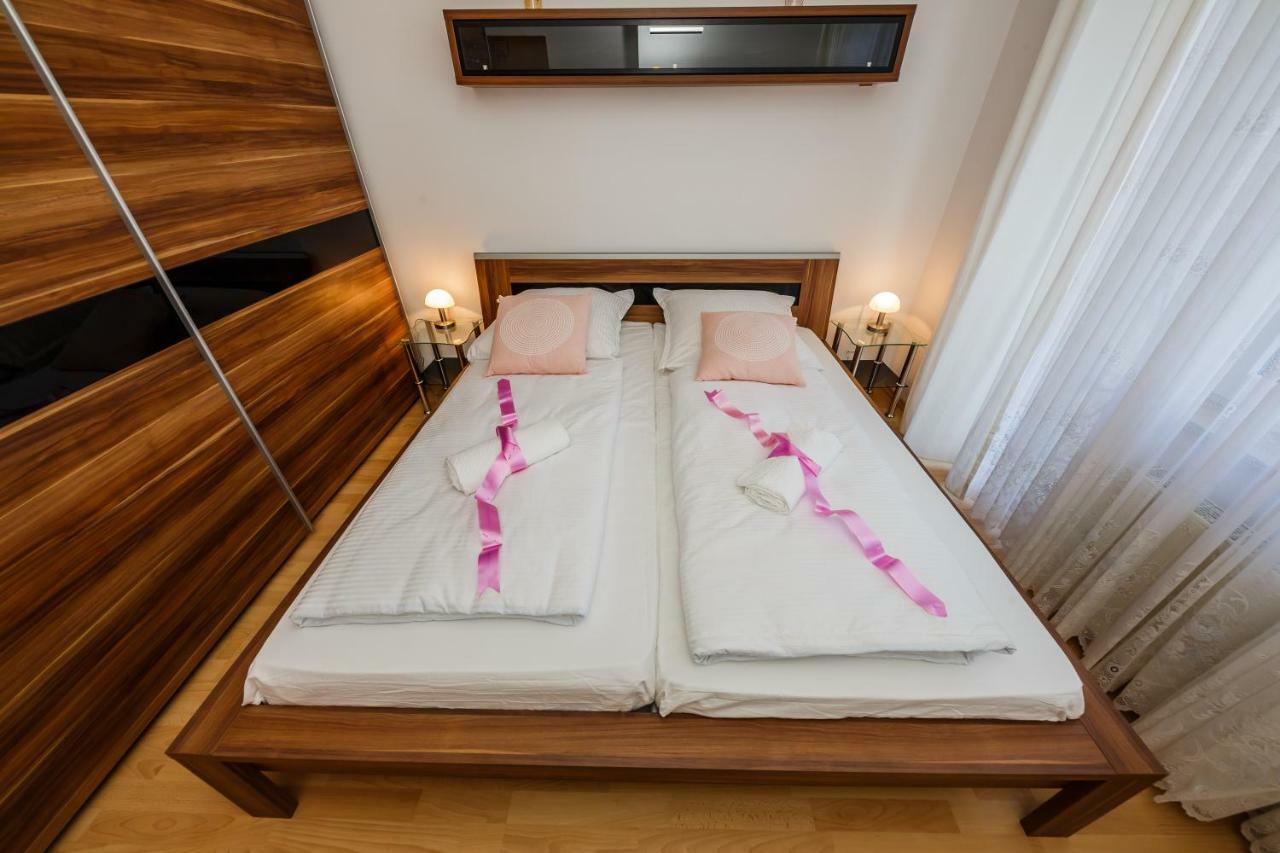 Apartman Lucija Каштела Экстерьер фото