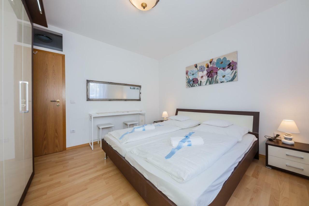 Apartman Lucija Каштела Экстерьер фото
