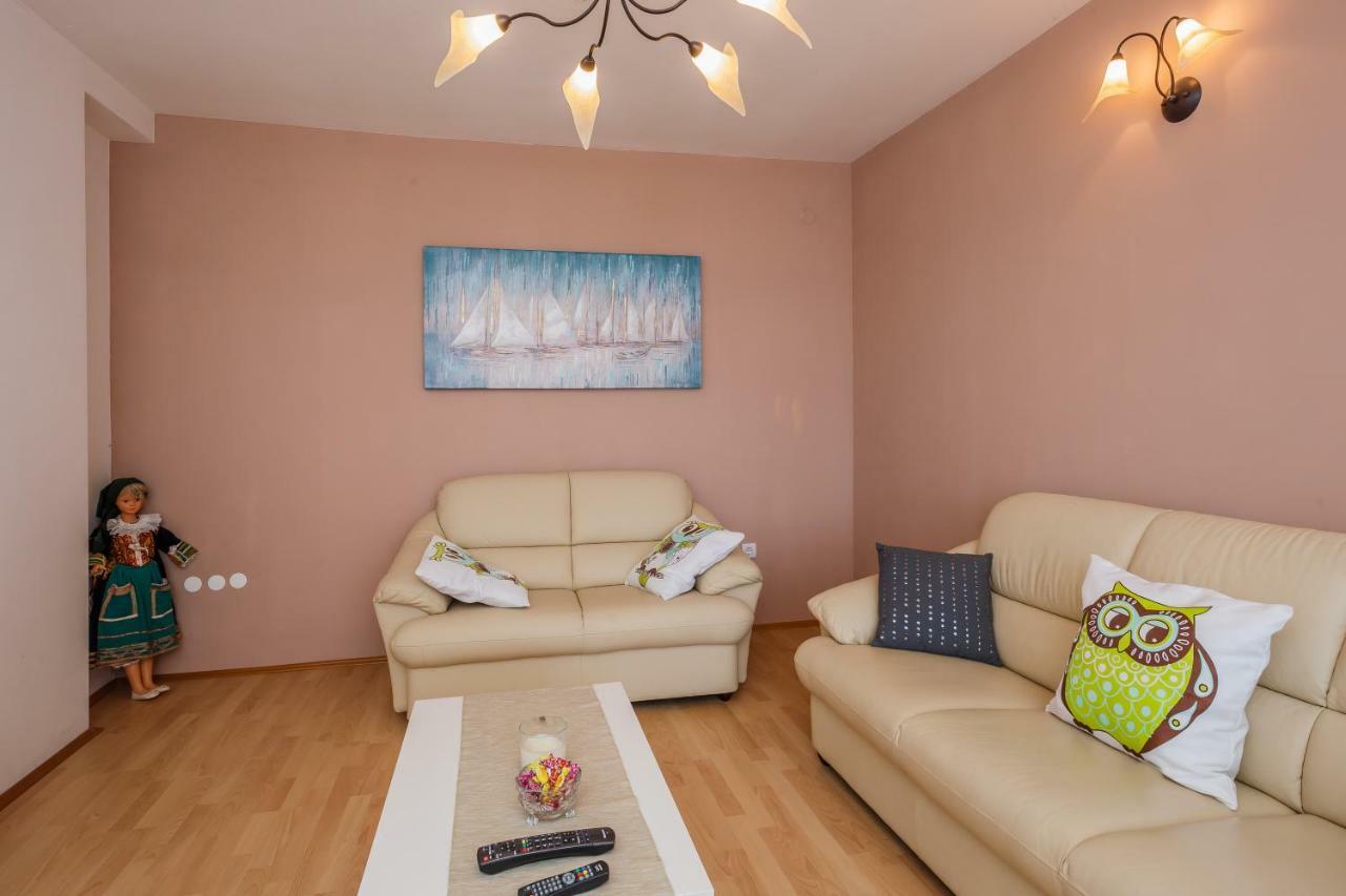 Apartman Lucija Каштела Экстерьер фото